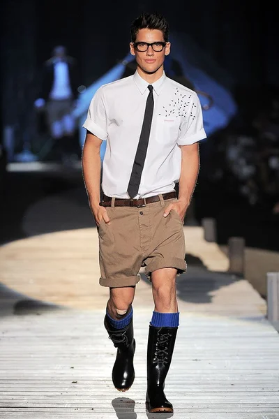 Look 36